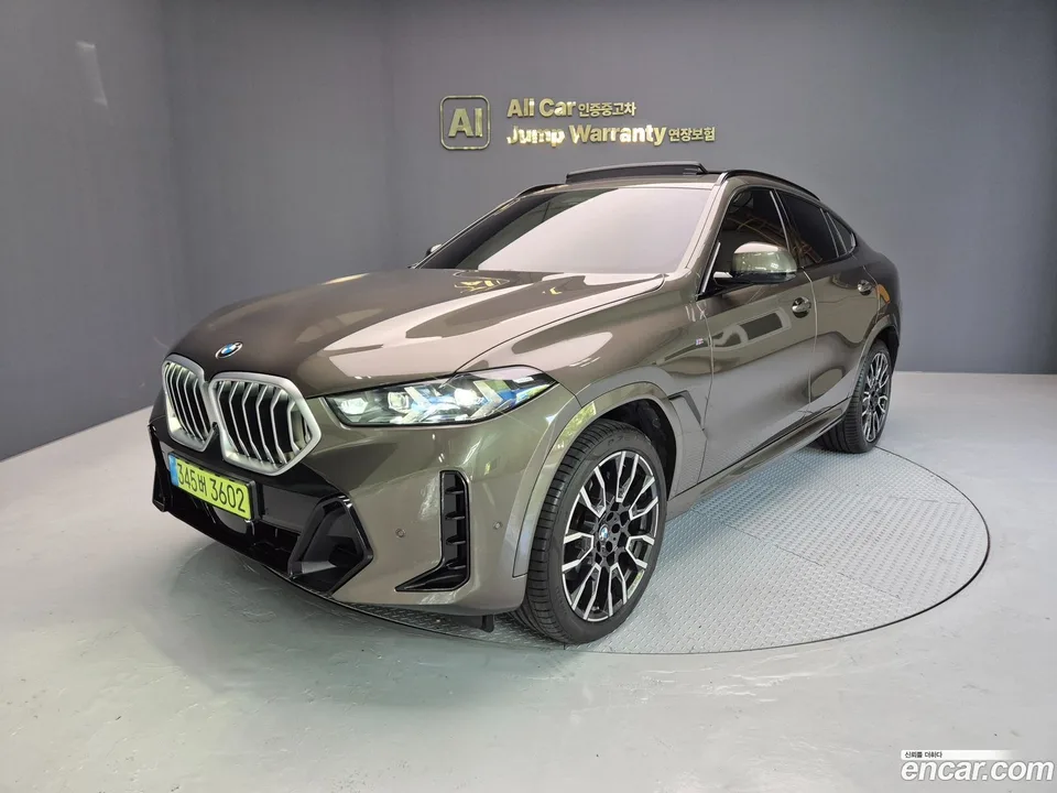 BMW X6 xDrive40i M 2025 — photo 1, buy with delivery to Moscow