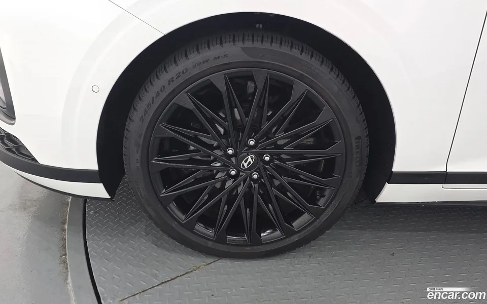 Hyundai Grandeur Hybrid 2024 — thumbnail 2
