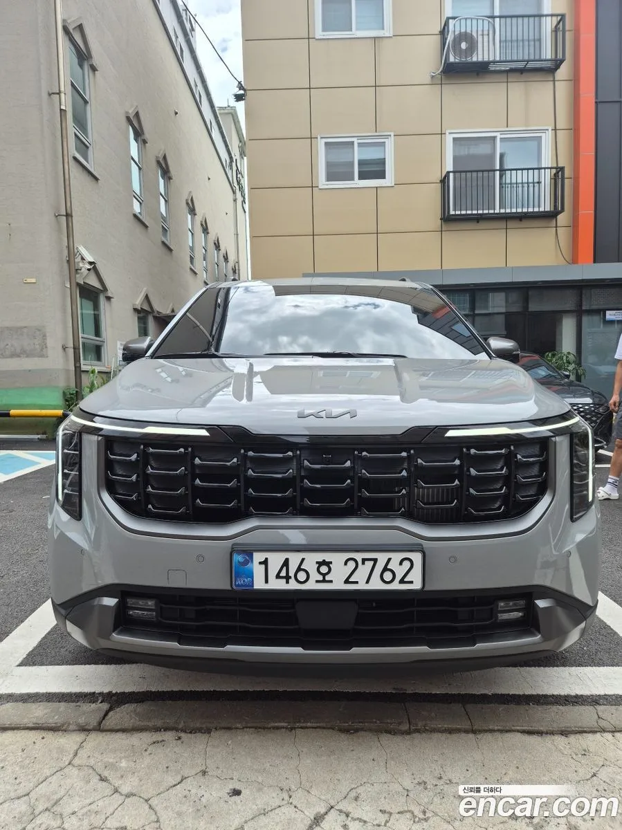 Kia Carnival HEV 9 X Line 2026 — photo 1, buy with delivery to Moscow