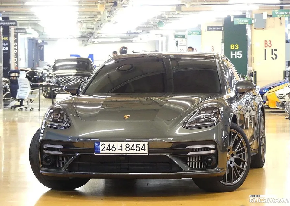 Porsche Panamera (971) 2.9 AWD E- 2022 — thumbnail 3