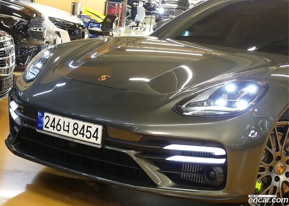 Porsche Panamera (971) 2.9 AWD E- 2022 — thumbnail 5
