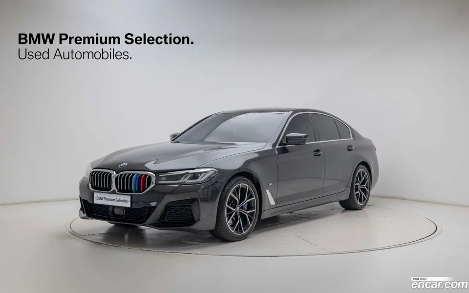 BMW 5 Series 530i M 2022 — photo 1, buy with delivery to Moscow