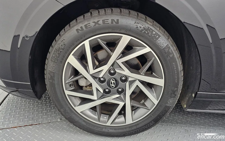 Hyundai Grandeur 2.5 2WD 2023 — thumbnail 2
