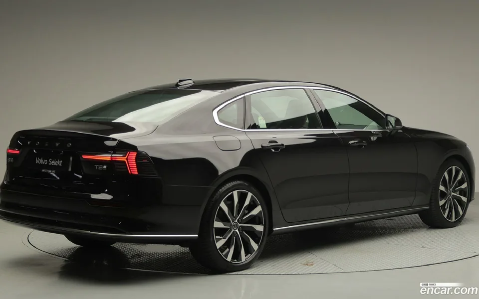 Volvo S90 T8 AWD 2026 — thumbnail 4
