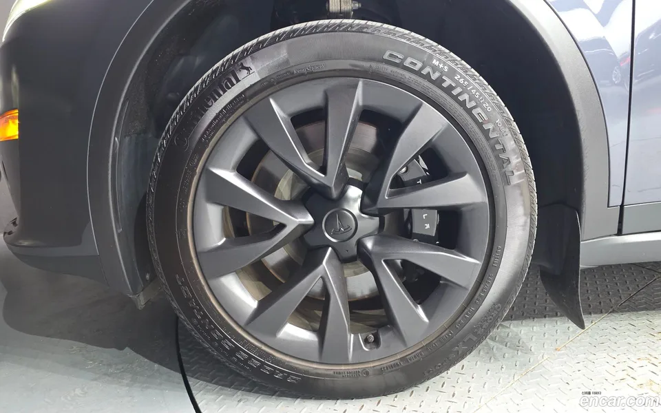Tesla Model X AWD 2023 — thumbnail 5