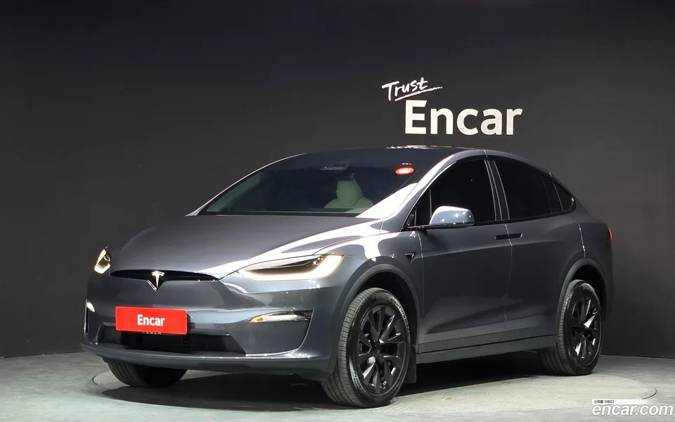 Tesla Model X AWD 2023 — photo 1, buy with delivery to Moscow