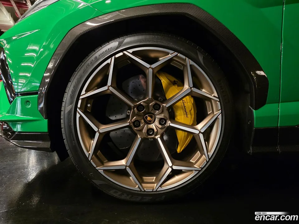 Lamborghini Urus 4.0 V8 2024 — миниатюра 2