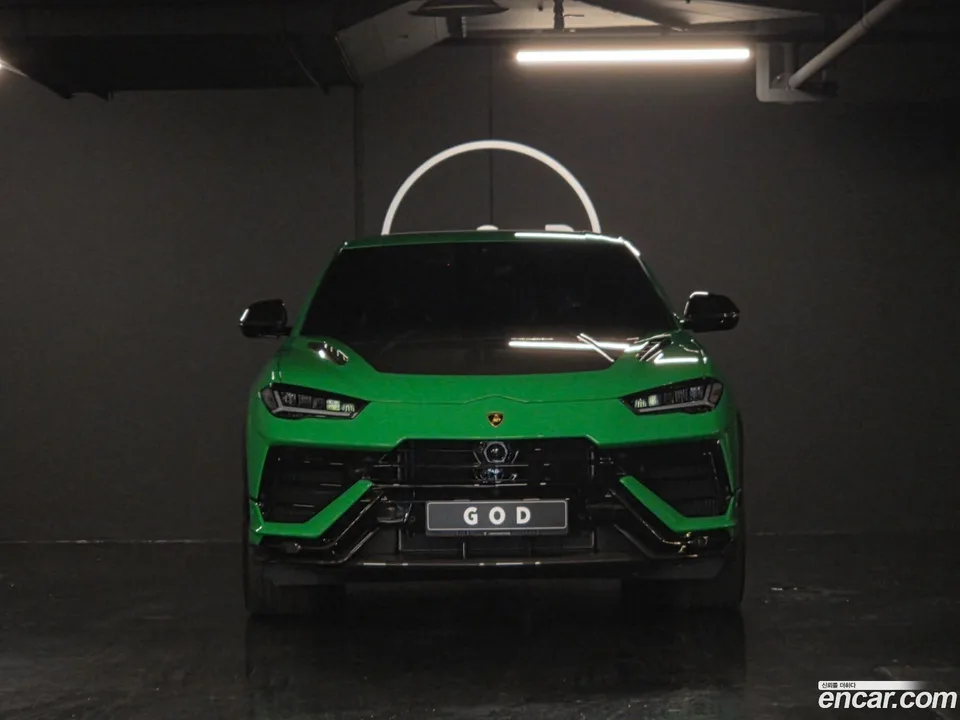 Lamborghini Urus 4.0 V8 2024 — фото 1, купить с доставкой в Москву
