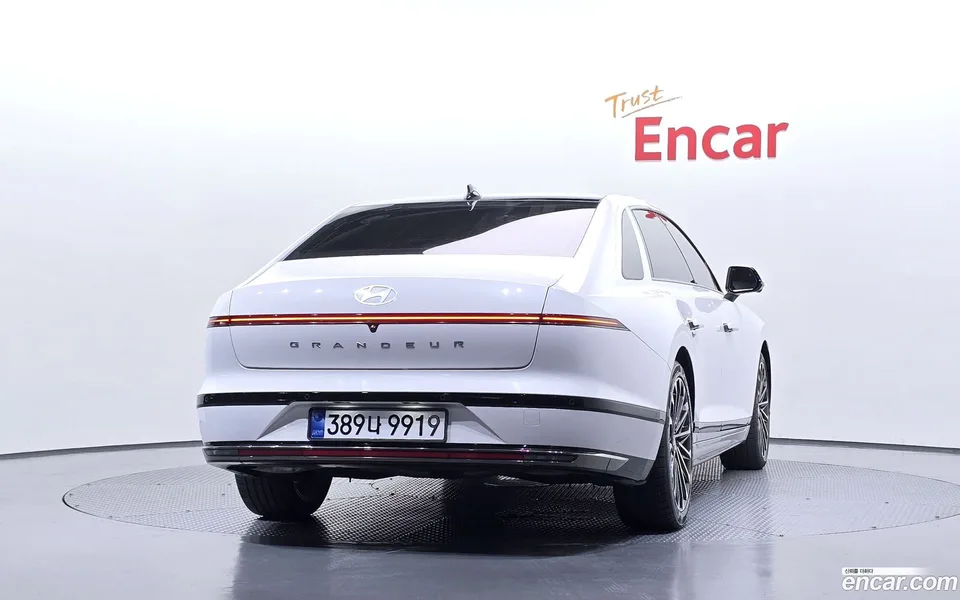 Hyundai Grandeur Hybrid 2023 — thumbnail 4