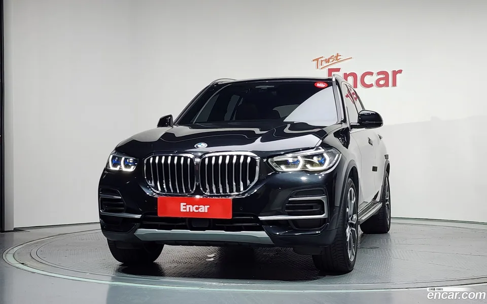 BMW X5 xDrive 30d xLine 2023 — thumbnail 3