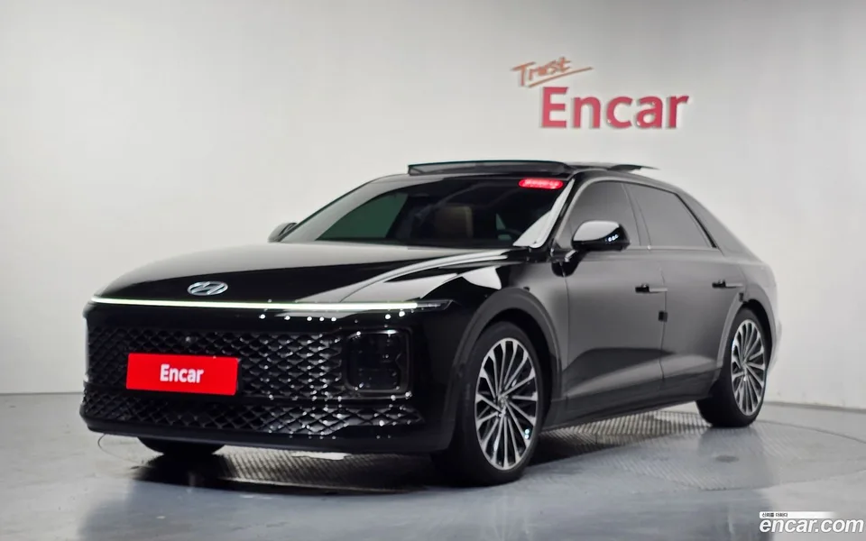 Hyundai Grandeur Hybrid 2023 — photo 1, buy with delivery to Moscow