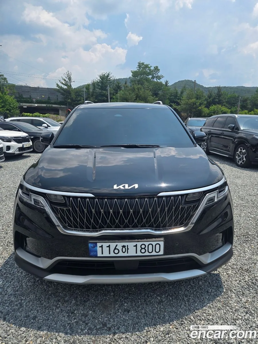 Kia Carnival 9 2022 — photo 1, buy with delivery to Moscow