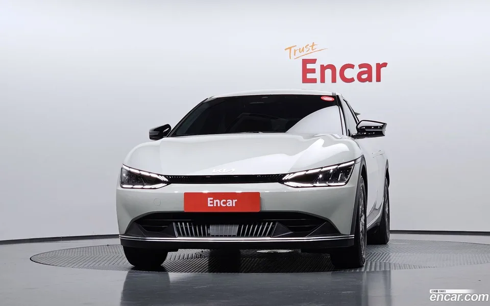 Kia EV6 2023 — thumbnail 3