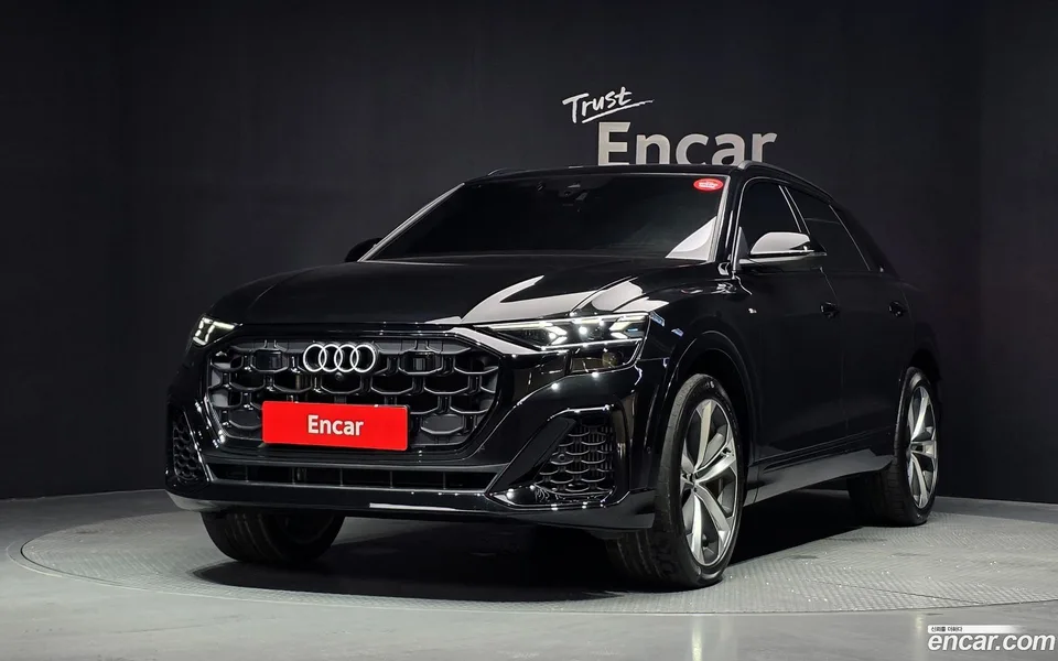 Audi Q8 (4M) 55 TFSI 2025 — photo 1, buy with delivery to Moscow