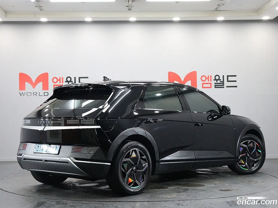 Hyundai Ioniq 5 2023 — thumbnail 3