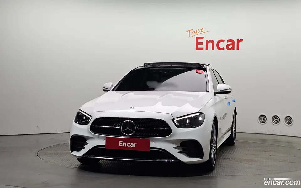 Mercedes-Benz E-Class E350 4MATIC AMG Line 2022 — thumbnail 3