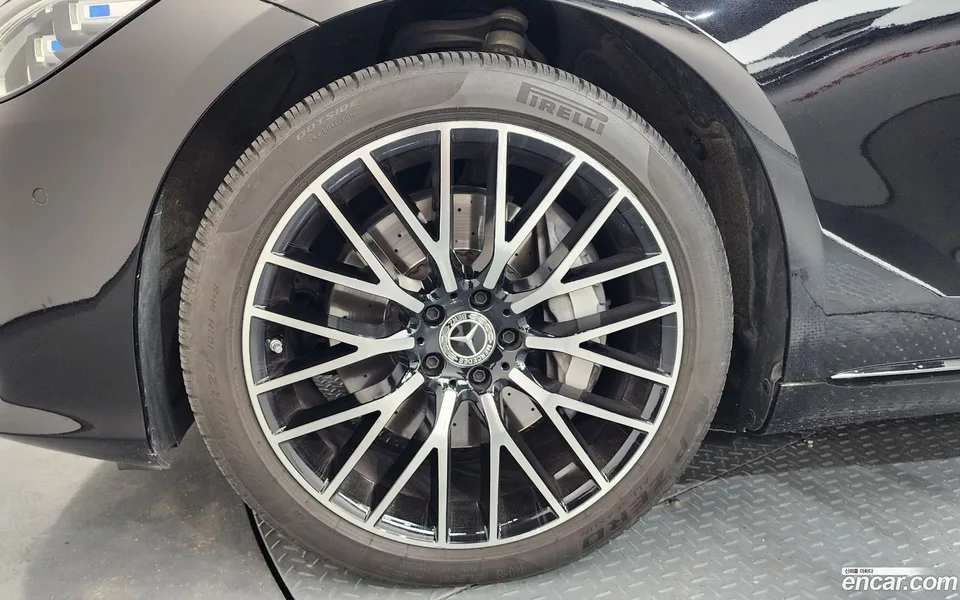 Mercedes-Benz S-Class S580L 4MATIC 2025 — thumbnail 2