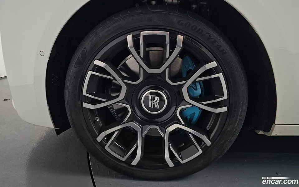 Rolls-Royce Ghost 6.7 V12 2023 — thumbnail 2