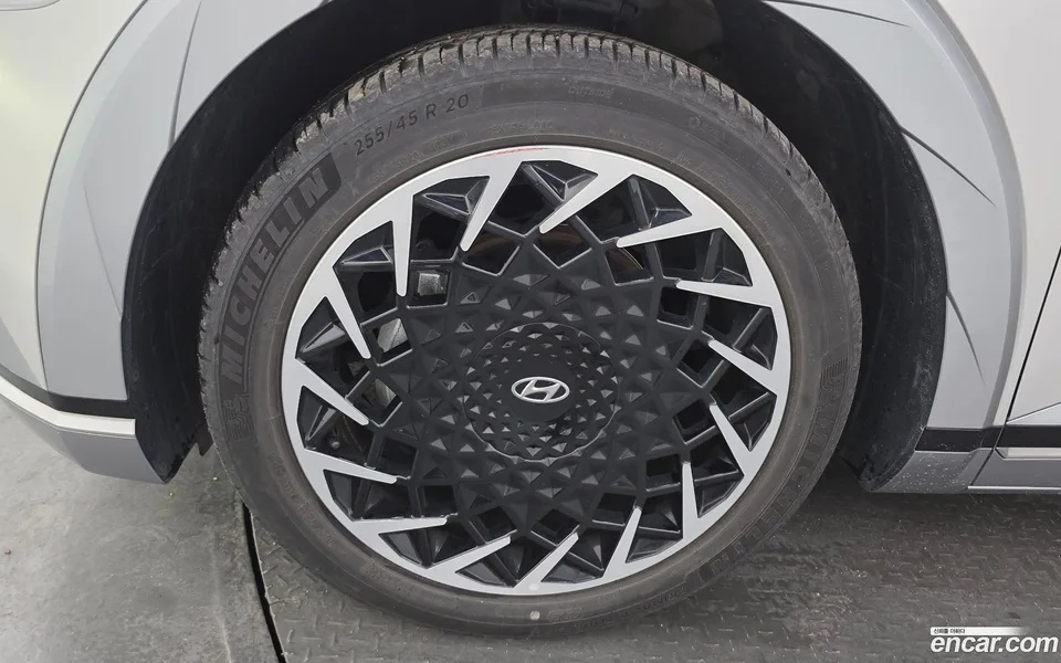 Hyundai Ioniq 5 AWD 2024 — thumbnail 2
