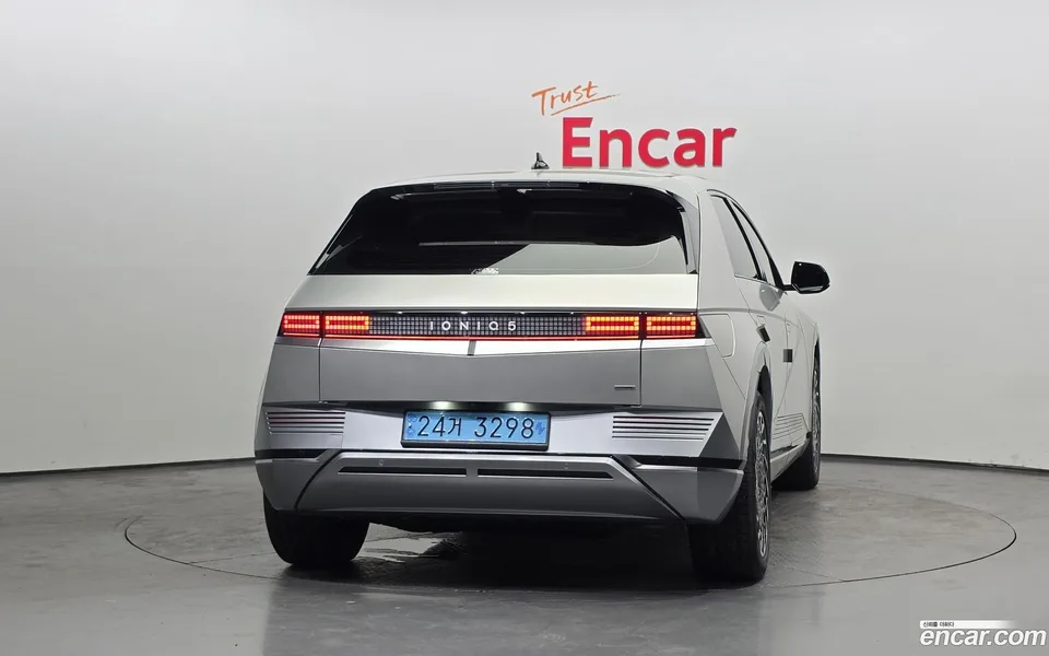 Hyundai Ioniq 5 AWD 2024 — thumbnail 4