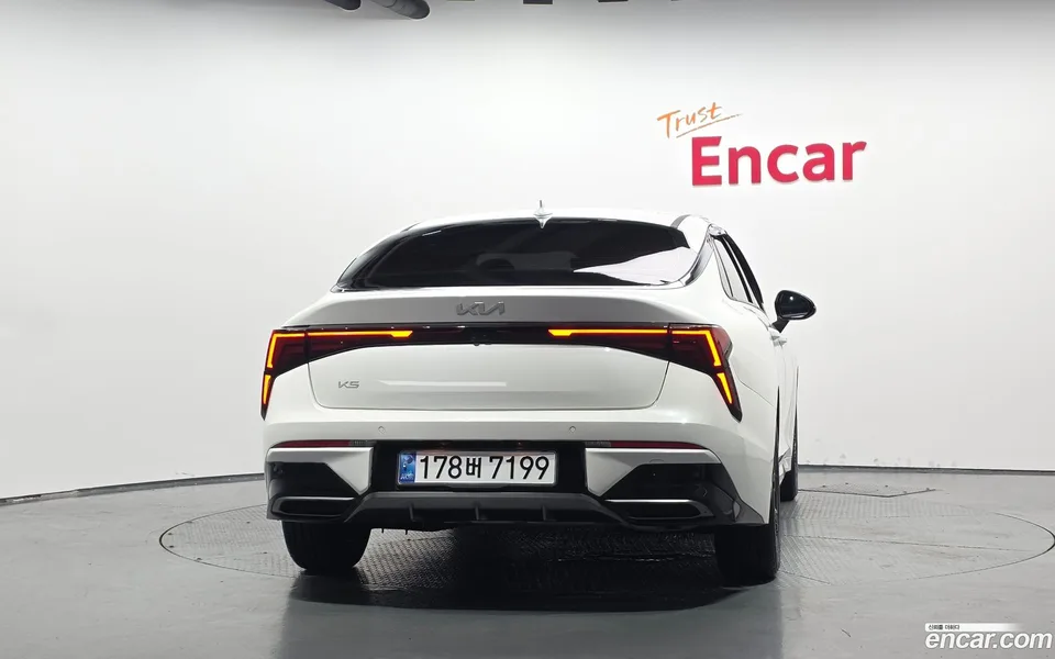 Kia K5 2.0 LPi() 2024 — thumbnail 4
