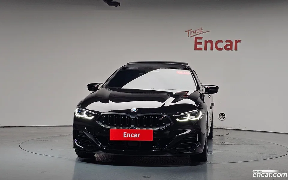 BMW 8 Series M850i xDrive 2025 — thumbnail 3