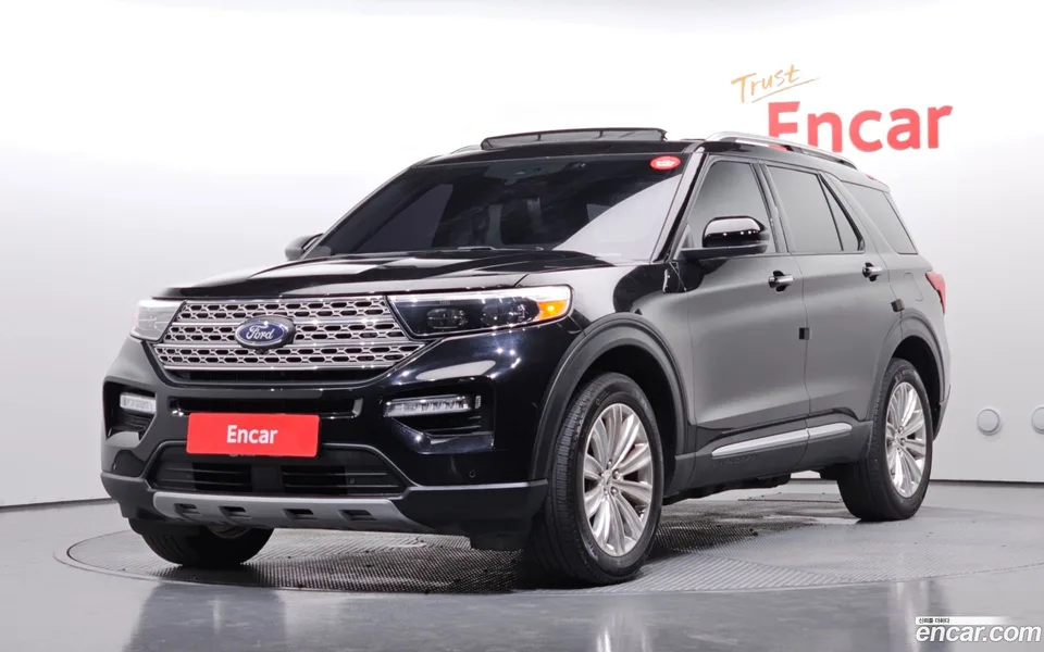 Ford Explorer 2.3 4WD 2022 — photo 1, buy with delivery to Moscow