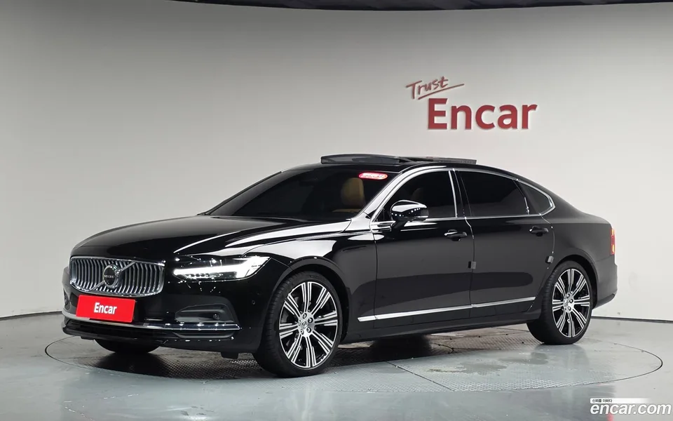 Volvo S90 B6 AWD 2024 — photo 1, buy with delivery to Moscow