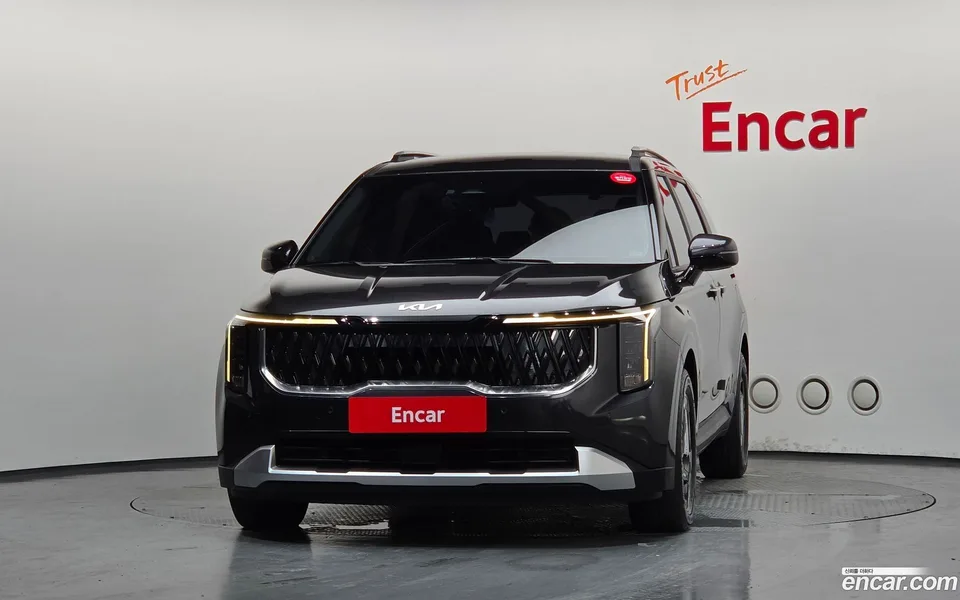 Kia Carnival HEV 9 2024 — thumbnail 3