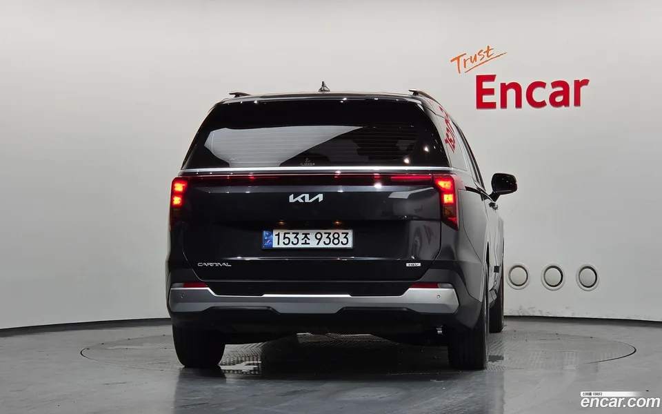 Kia Carnival HEV 9 2024 — thumbnail 4