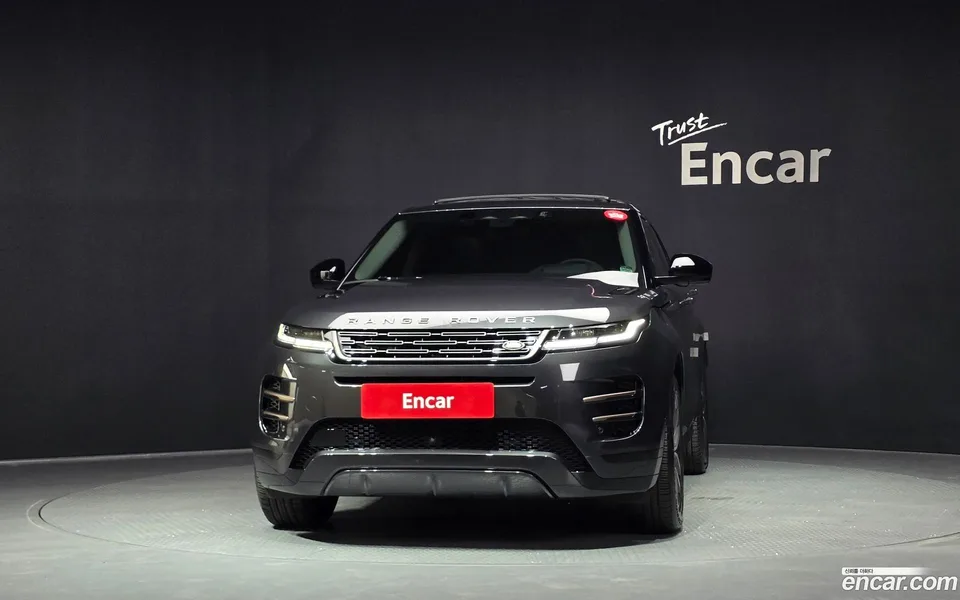 Land Rover Range Rover Evoque P250 SE 2025 — thumbnail 3
