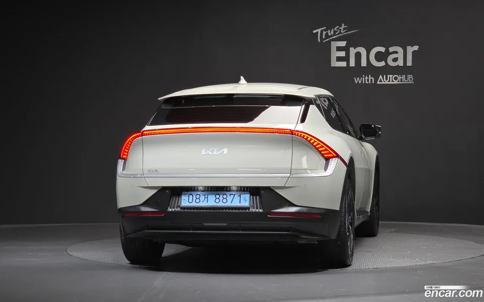 Kia EV6 2023 — thumbnail 4