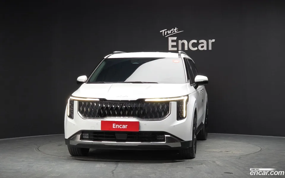 Kia Carnival 9 2024 — thumbnail 3