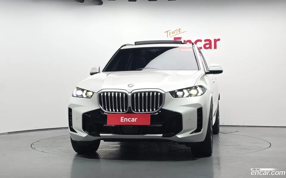 BMW X5 xDrive 40i M 2025 — thumbnail 3