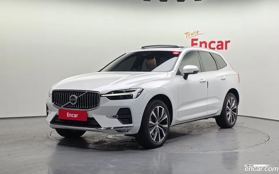Volvo XC60 B6 2022 — photo 1, buy with delivery to Moscow