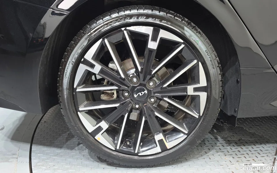 Kia K5 1.6 2024 — thumbnail 5