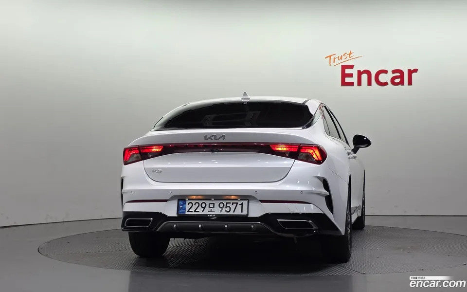 Kia K5 2.0 2022 — thumbnail 4