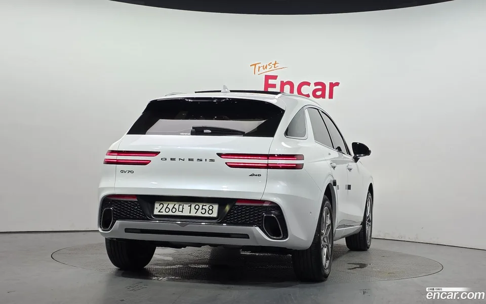 Genesis GV70 2.5T AWD 2022 — thumbnail 4