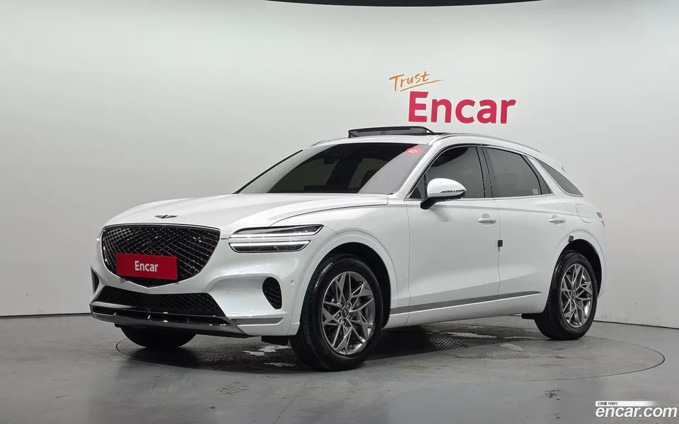 Genesis GV70 2.5T AWD 2022 — photo 1, buy with delivery to Moscow