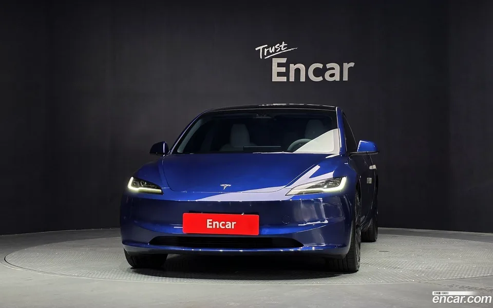 Tesla Model 3 AWD 2024 — thumbnail 3