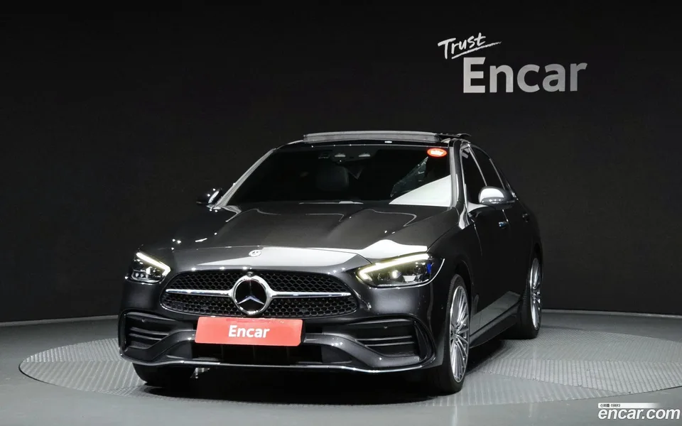 Mercedes-Benz C-Class C300 AMG Line 2022 — thumbnail 3