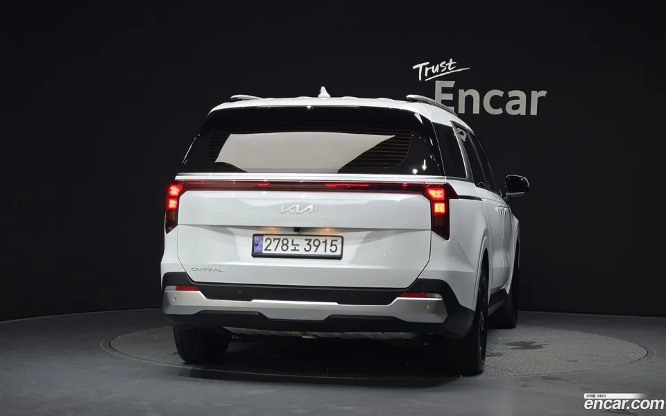 Kia Carnival 9 2024 — thumbnail 4