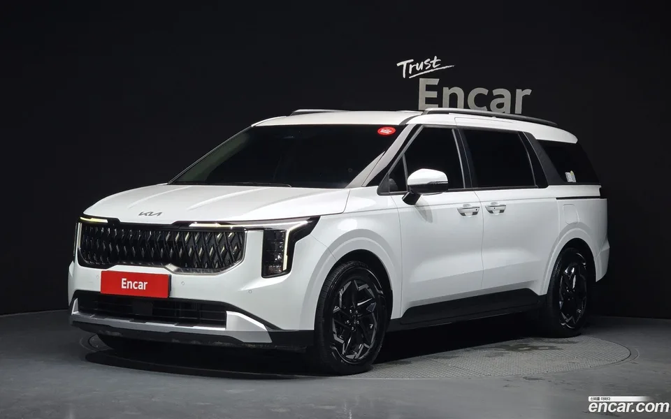 Kia Carnival 9 2024 — photo 1, buy with delivery to Moscow