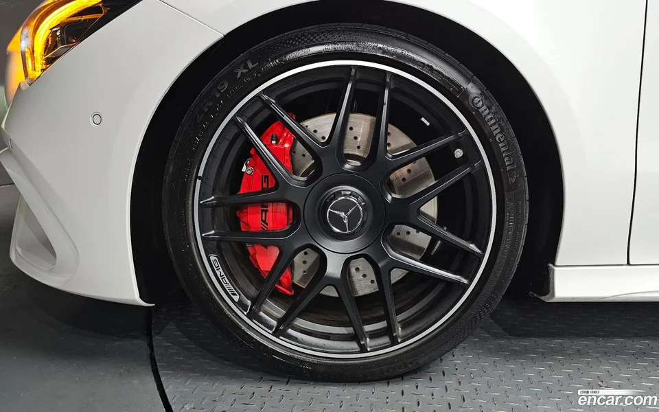 Mercedes-Benz CLA-Class AMG CLA 45 S 4MATIC+ 2025 — thumbnail 2