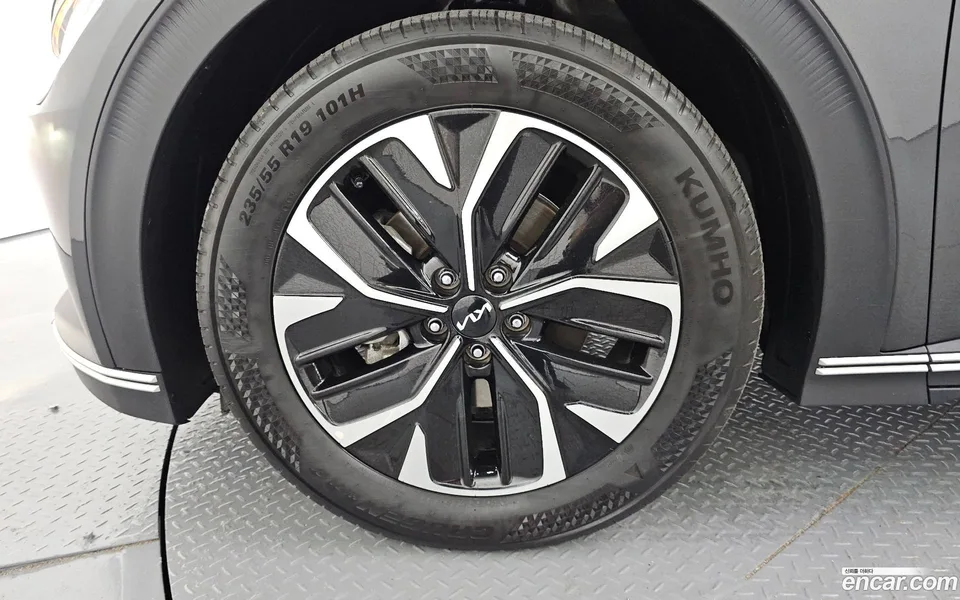 Kia EV6 2022 — thumbnail 2