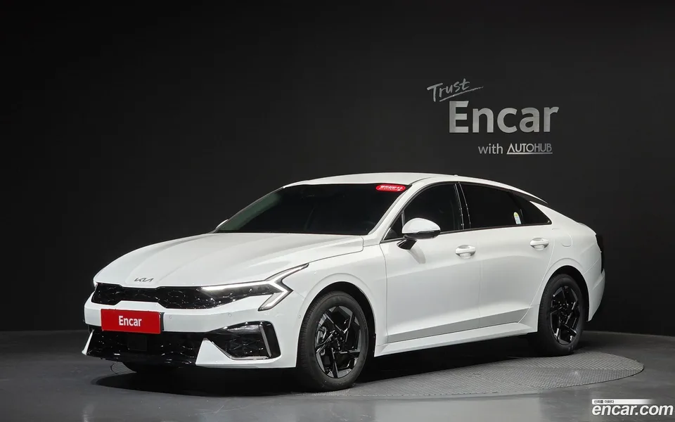 Kia K5 2.0 2026 — photo 1, buy with delivery to Moscow
