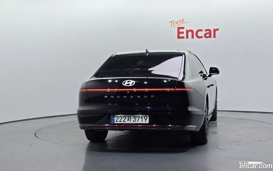 Hyundai Grandeur Hybrid 2023 — thumbnail 4