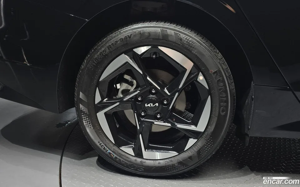 Kia K5 2.0 2025 — thumbnail 5