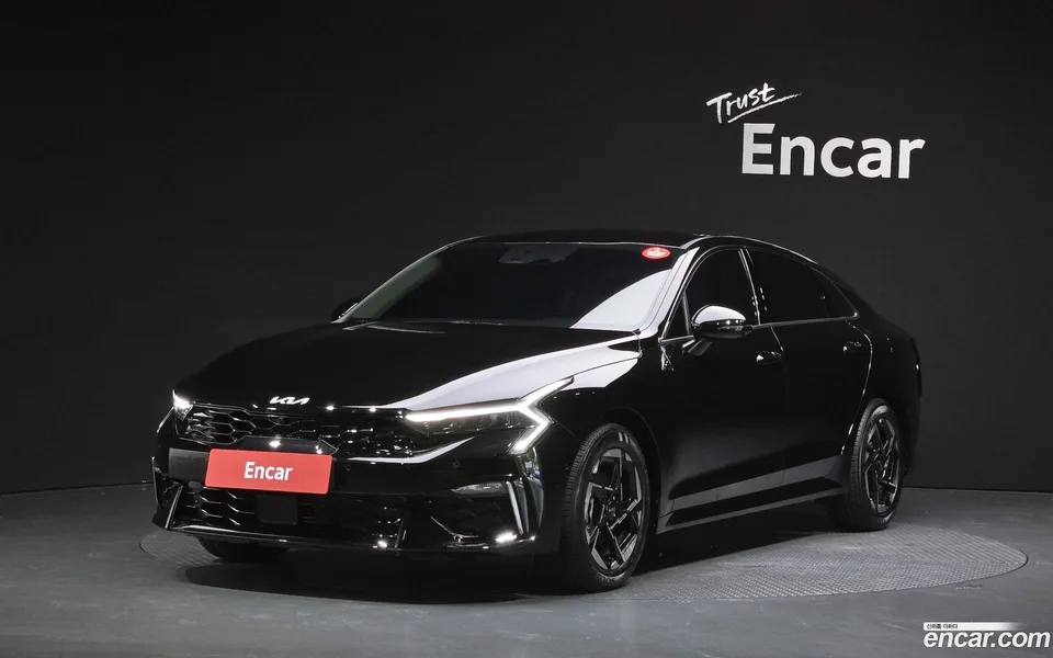 Kia K5 2.0 2025 — photo 1, buy with delivery to Moscow