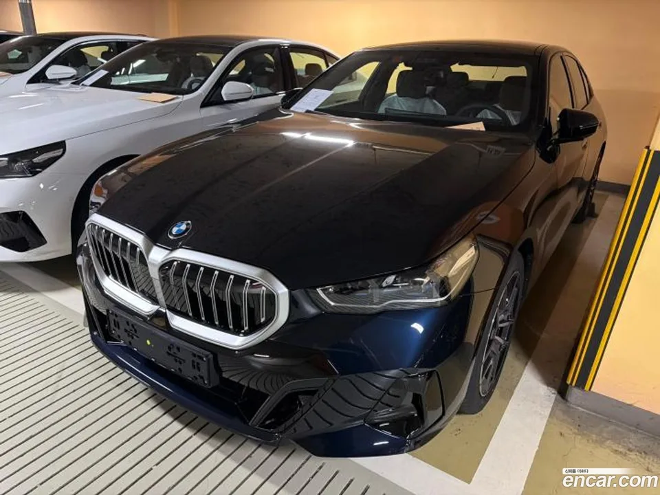 BMW 5 Series 520i M 2026 — photo 1, buy with delivery to Moscow